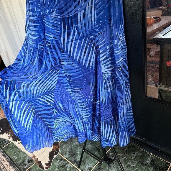 Vintage Ruby rd women’s blue Hawaiian tropical print flowy midi skirt - size 4P - Picture 5 of 8